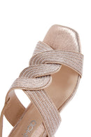 Kadın Pembe Altın Kalın Topuklu Taşlı Sandalet | Derimod