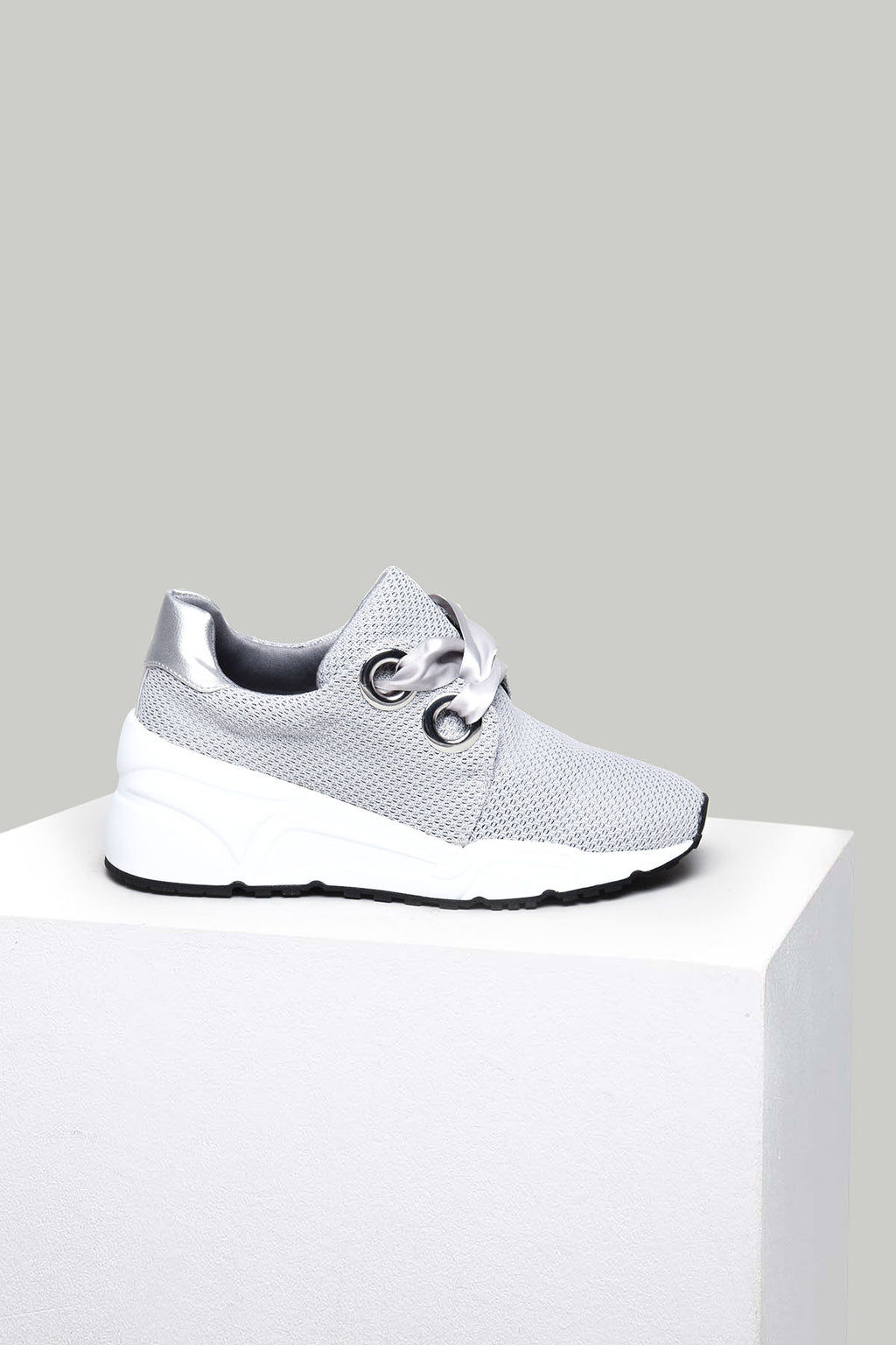 Yüksek Tabanlı Kadın Deri Sneaker