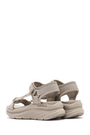 Skechers Women's Beige D'lux Walker - Pretty Field Chunky Sole Sandal | Derimod Skechers Women's Beige D'lux Walker - Pretty Field Chunky Sole Sandal | Derimod