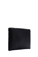 Woman Black Chain-Strap Woven Clutch Bag | Derimod Woman Black Chain-Strap Woven Clutch Bag | Derimod