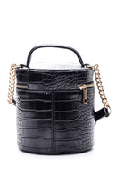 Women's Crocodile Patterned Chain Detailed Bag | Derimod Women's Crocodile Patterned Chain Detailed Bag | Derimod