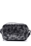 Women's Crocodile Patterned Crossbody Bag | Derimod Women's Crocodile Patterned Crossbody Bag | Derimod