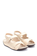 Kadın Dolgu Topuk Casual Sandalet | Derimod Kadın Dolgu Topuk Casual Sandalet | Derimod
