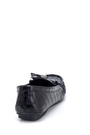Kadın Kroko Desenli Püsküllü Loafer | Derimod Kadın Kroko Desenli Püsküllü Loafer | Derimod