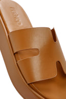 Women's Tan Thick Soled Slippers | Derimod Women's Tan Thick Soled Slippers | Derimod
