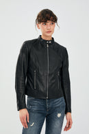 Gigi Kadın Siyah Spor Kısa Deri Ceket | Derimod Gigi Kadın Siyah Spor Kısa Deri Ceket | Derimod