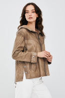 Darlen Kadın Bej Oversize Kapüşonlu Deri Ceket | Derimod Darlen Kadın Bej Oversize Kapüşonlu Deri Ceket | Derimod