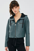 Stella Kadın Petrol Yeşili Oversize Kapüşonlu Kısa Deri Ceket | Derimod Stella Kadın Petrol Yeşili Oversize Kapüşonlu Kısa Deri Ceket | Derimod