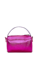 Kadın Pembe Uzun Askılı Metalik Çapraz Çanta | Derimod Kadın Pembe Uzun Askılı Metalik Çapraz Çanta | Derimod