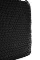 Kadın Siyah Uzun Askılı Örgü Omuz Çantası | Derimod Kadın Siyah Uzun Askılı Örgü Omuz Çantası | Derimod