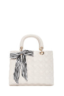 Kadın Krem Uzun Askılı Kapitone Kol Çantası | Derimod Kadın Krem Uzun Askılı Kapitone Kol Çantası | Derimod