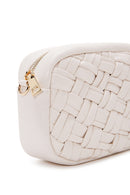 Kadın Krem Uzun Zincir Askılı Örgü Çapraz Çanta | Derimod Kadın Krem Uzun Zincir Askılı Örgü Çapraz Çanta | Derimod