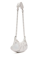 Kadın Beyaz Uzun Askılı Kroko Desenli Omuz Çantası | Derimod Kadın Beyaz Uzun Askılı Kroko Desenli Omuz Çantası | Derimod