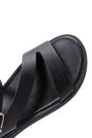 Kadın Siyah Bilekten Bantlı Deri Sandalet | Derimod Kadın Siyah Bilekten Bantlı Deri Sandalet | Derimod