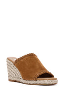 Kadın Taba Dolgu Topuklu Süet Deri Espadril Terlik | Derimod Kadın Taba Dolgu Topuklu Süet Deri Espadril Terlik | Derimod