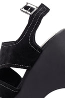 Kadın Siyah Bilekten Bantlı Kalın Tabanlı Süet Deri Sandalet | Derimod Kadın Siyah Bilekten Bantlı Kalın Tabanlı Süet Deri Sandalet | Derimod