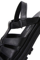 Kadın Siyah Bilekten Bantlı Deri Sandalet | Derimod Kadın Siyah Bilekten Bantlı Deri Sandalet | Derimod