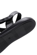 Kadın Siyah Bilekten Bantlı Deri Comfort Sandalet | Derimod Kadın Siyah Bilekten Bantlı Deri Comfort Sandalet | Derimod
