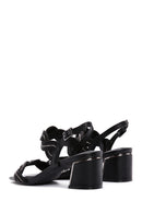 Kadın Siyah Bilekten Bantlı Kalın Orta Topuklu Örgü Desenli Sandalet | Derimod Kadın Siyah Bilekten Bantlı Kalın Orta Topuklu Örgü Desenli Sandalet | Derimod