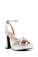 Kadın Gümüş Bilekten Bantlı Platfrom Yüksek Topuklu Sandalet | Derimod Kadın Gümüş Bilekten Bantlı Platfrom Yüksek Topuklu Sandalet | Derimod