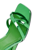 Kadın Yeşil Bilekten Tokalı Dolgu Topuklu Metalik Sandalet | Derimod Kadın Yeşil Bilekten Tokalı Dolgu Topuklu Metalik Sandalet | Derimod