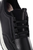 Kadın Siyah Bağcıklı Kalın Tabanlı Deri Sneaker | Derimod Kadın Siyah Bağcıklı Kalın Tabanlı Deri Sneaker | Derimod