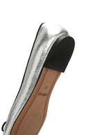 Kadın Gümüş Toka Detaylı Deri Babet | Derimod Kadın Gümüş Toka Detaylı Deri Babet | Derimod