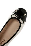 Kadın Krem Toka Detaylı Deri Babet | Derimod Kadın Krem Toka Detaylı Deri Babet | Derimod