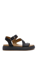 Kadın Siyah Bilekten Tokalı Kalın Tabanlı Deri Sandalet | Derimod Kadın Siyah Bilekten Tokalı Kalın Tabanlı Deri Sandalet | Derimod