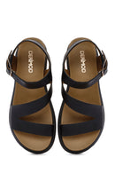 Kadın Siyah Bilekten Tokalı Kalın Tabanlı Deri Sandalet | Derimod Kadın Siyah Bilekten Tokalı Kalın Tabanlı Deri Sandalet | Derimod