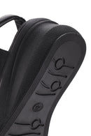 Kadın Siyah Dolgu Topuklu Bilekten Bantlı Comfort Sandalet | Derimod Kadın Siyah Dolgu Topuklu Bilekten Bantlı Comfort Sandalet | Derimod