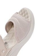 Kadın Krem Dolgu Topuklu Bilekten Bantlı Comfort Sandalet | Derimod Kadın Krem Dolgu Topuklu Bilekten Bantlı Comfort Sandalet | Derimod