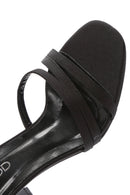 Kadın Siyah Bilekten Bantlı Topuklu Sandalet | Derimod Kadın Siyah Bilekten Bantlı Topuklu Sandalet | Derimod