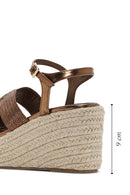 Kadın Bronz Bilekten Bantlı Dolgu Topuklu Espadril | Derimod Kadın Bronz Bilekten Bantlı Dolgu Topuklu Espadril | Derimod