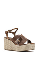 Kadın Bronz Bilekten Bantlı Dolgu Topuklu Espadril | Derimod Kadın Bronz Bilekten Bantlı Dolgu Topuklu Espadril | Derimod