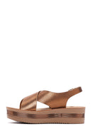 Kadın Bronz Bilekten Bantlı Kalın Tabanlı Metalik Sandalet | Derimod Kadın Bronz Bilekten Bantlı Kalın Tabanlı Metalik Sandalet | Derimod