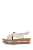 Kadın Altın Bilekten Bantlı Kalın Tabanlı Metalik Sandalet | Derimod Kadın Altın Bilekten Bantlı Kalın Tabanlı Metalik Sandalet | Derimod