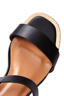 Kadın Siyah Bilekten Bantlı Topuklu Sandalet | Derimod Kadın Siyah Bilekten Bantlı Topuklu Sandalet | Derimod