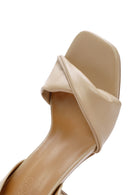 Kadın Bej Bilekten Bantlı Topuklu Sandalet | Derimod Kadın Bej Bilekten Bantlı Topuklu Sandalet | Derimod