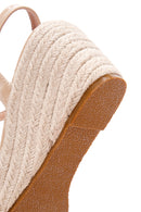 Kadın Bej Bilekten Bantlı Dolgu Topuklu Rugan Espadril | Derimod Kadın Bej Bilekten Bantlı Dolgu Topuklu Rugan Espadril | Derimod