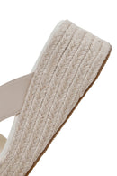 Kadın Bej Hasır Dolgu Topuklu Terlik | Derimod Kadın Bej Hasır Dolgu Topuklu Terlik | Derimod