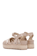 Kadın Bej Bilekten Bantlı Kalın Tabanlı Sandalet | Derimod Kadın Bej Bilekten Bantlı Kalın Tabanlı Sandalet | Derimod