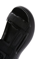 Kadın Siyah Bilekten Bantlı Kalın Tabanlı Sandalet | Derimod Kadın Siyah Bilekten Bantlı Kalın Tabanlı Sandalet | Derimod