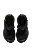 Kadın Siyah Bilekten Bantlı Kalın Tabanlı Sandalet | Derimod Kadın Siyah Bilekten Bantlı Kalın Tabanlı Sandalet | Derimod