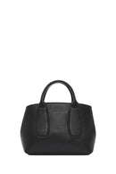 Kadın Siyah Uzun Askılı Klasik Deri Kol Çantası | Derimod Kadın Siyah Uzun Askılı Klasik Deri Kol Çantası | Derimod