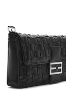 Kadın Siyah Örgü Desenli Uzun Askılı Omuz Çantası | Derimod Kadın Siyah Örgü Desenli Uzun Askılı Omuz Çantası | Derimod