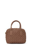 Kadın Kahverengi Uzun Askılı Örgülü Kol Çantası | Derimod Kadın Kahverengi Uzun Askılı Örgülü Kol Çantası | Derimod