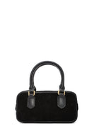 Kadın Siyah Uzun Askılı Süet Deri Mini Kol Çantası | Derimod Kadın Siyah Uzun Askılı Süet Deri Mini Kol Çantası | Derimod