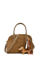 Kadın Taba Uzun Askılı Aksesuarlı Süet Deri Kol Çantası | Derimod Kadın Taba Uzun Askılı Aksesuarlı Süet Deri Kol Çantası | Derimod