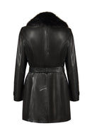 Rhoda(Plus) Kadın Siyah Yaka Kürklü Geniş Kalıp Deri Kaban | Derimod Rhoda(Plus) Kadın Siyah Yaka Kürklü Geniş Kalıp Deri Kaban | Derimod